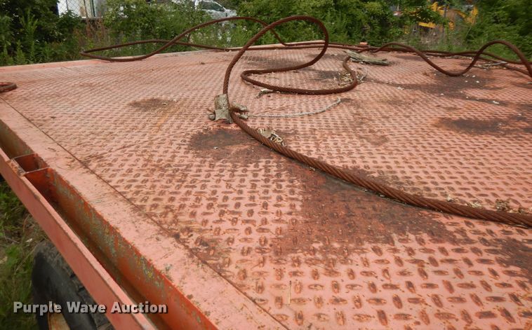 image for item KS9795 2001 Sterling L9500  winch truck