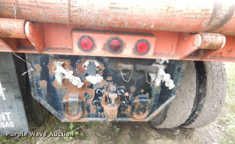 image for item KS9795 2001 Sterling L9500  winch truck