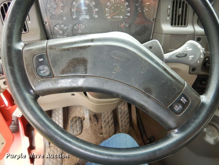 image for item KS9795 2001 Sterling L9500  winch truck