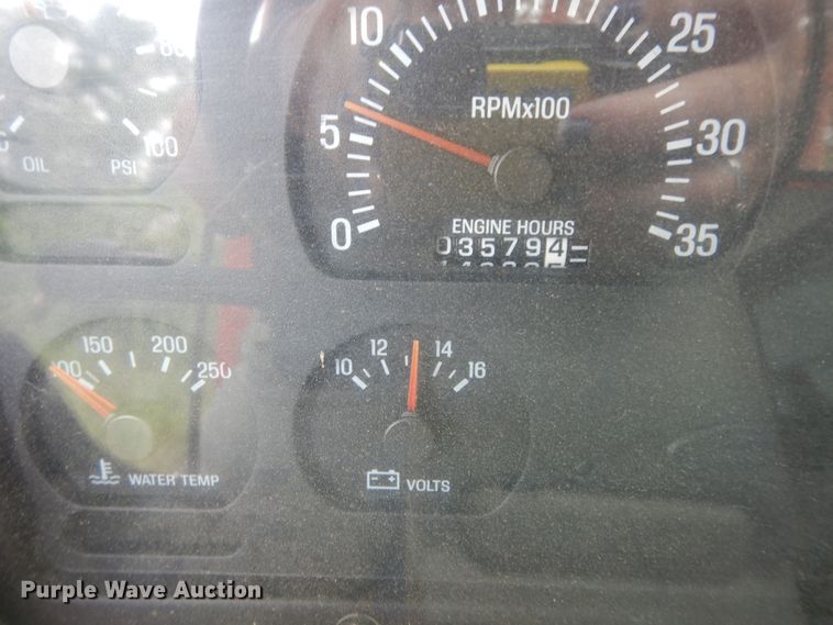 image for item KS9795 2001 Sterling L9500  winch truck