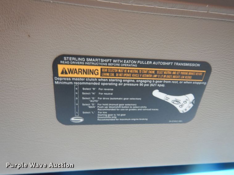 image for item KS9795 2001 Sterling L9500  winch truck