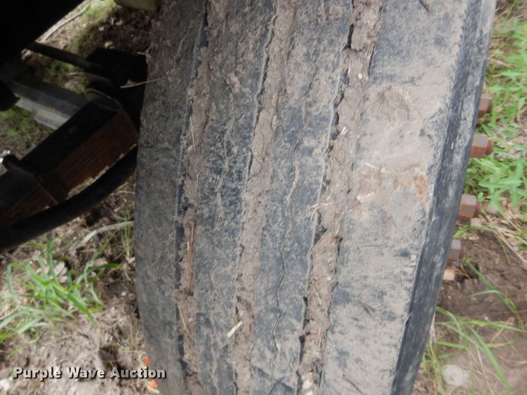 image for item KS9795 2001 Sterling L9500  winch truck