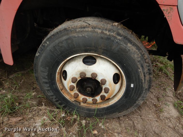 image for item KS9795 2001 Sterling L9500  winch truck