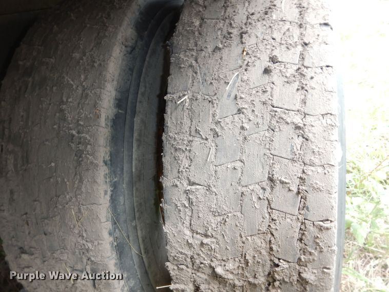 image for item KS9795 2001 Sterling L9500  winch truck