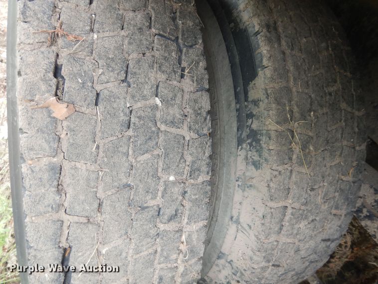 image for item KS9795 2001 Sterling L9500  winch truck