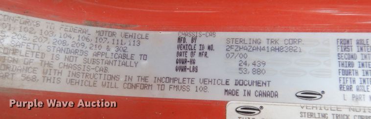 image for item KS9795 2001 Sterling L9500  winch truck