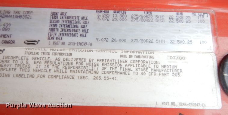 image for item KS9795 2001 Sterling L9500  winch truck