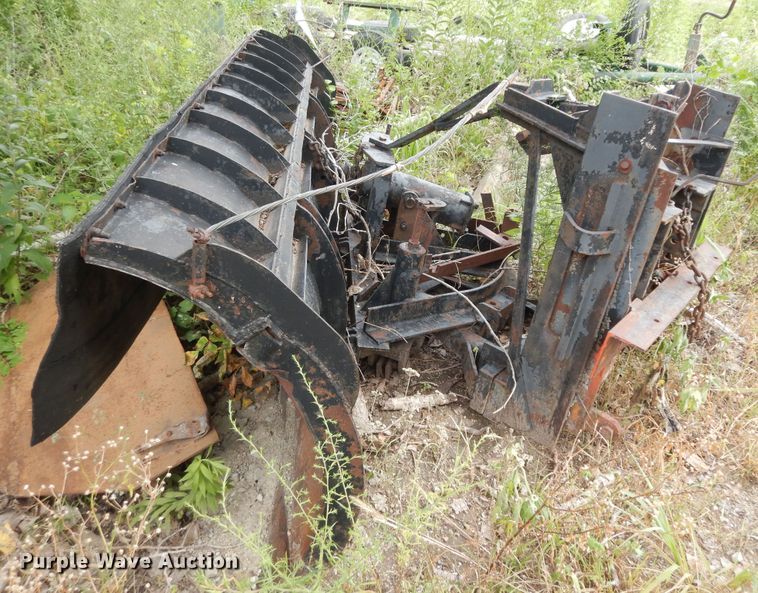 image for item KS9795 2001 Sterling L9500  winch truck