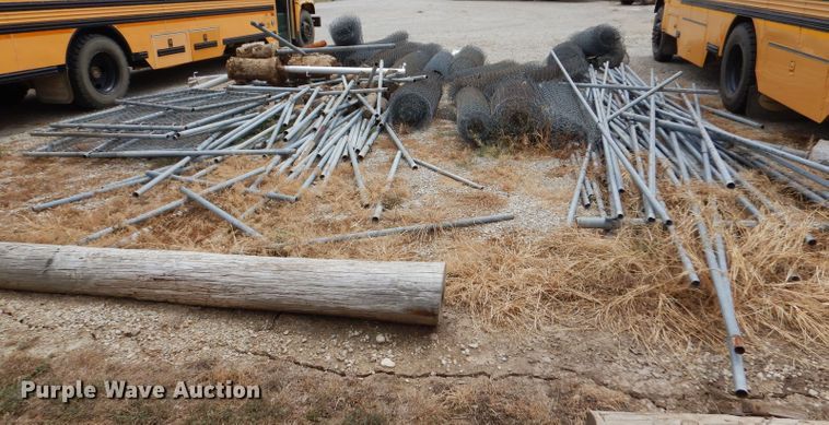 image for item LB9784 Chain link fence