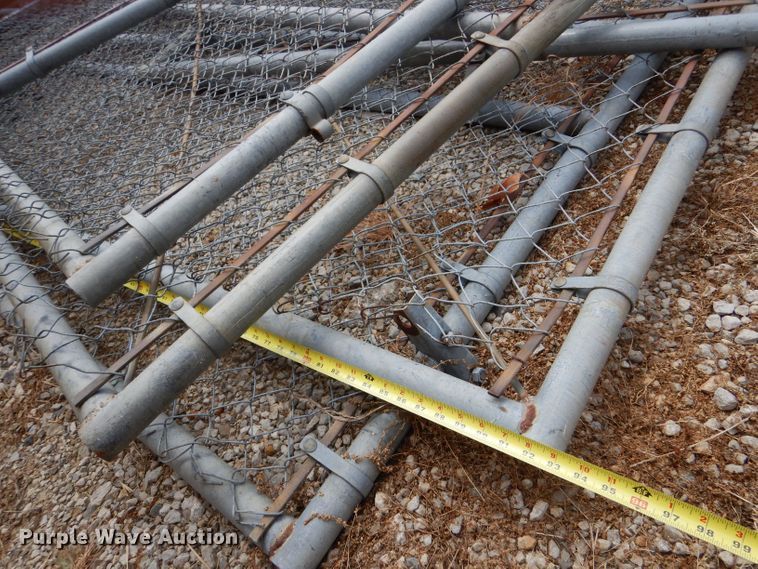 image for item LB9784 Chain link fence