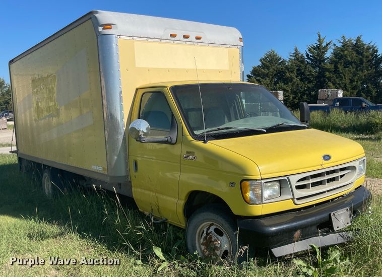 image for item LF9258 1998 Ford Econoline E350  box truck