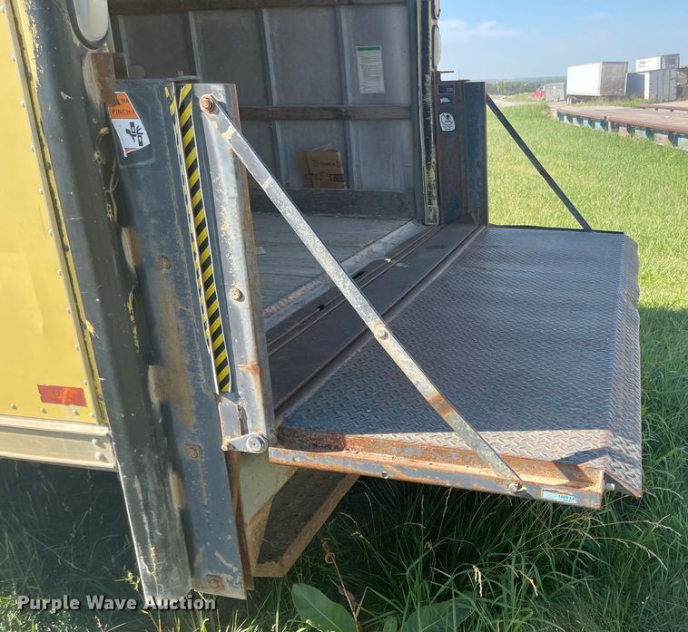 image for item LF9258 1998 Ford Econoline E350  box truck