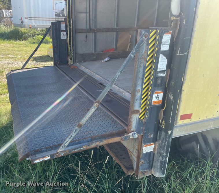 image for item LF9258 1998 Ford Econoline E350  box truck