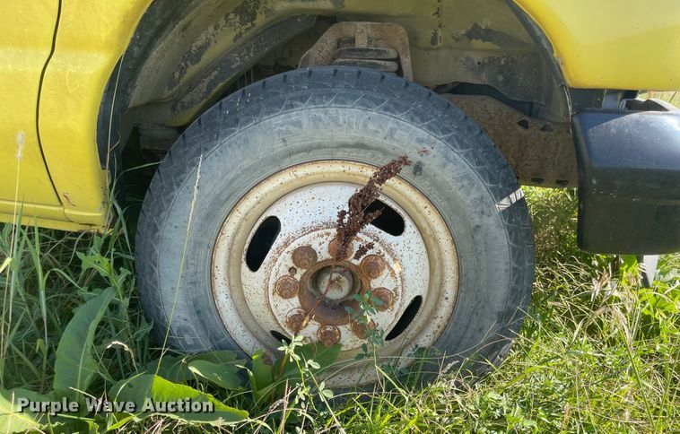 image for item LF9258 1998 Ford Econoline E350  box truck