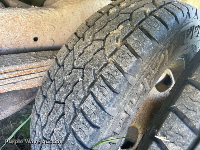 image for item LF9258 1998 Ford Econoline E350  box truck