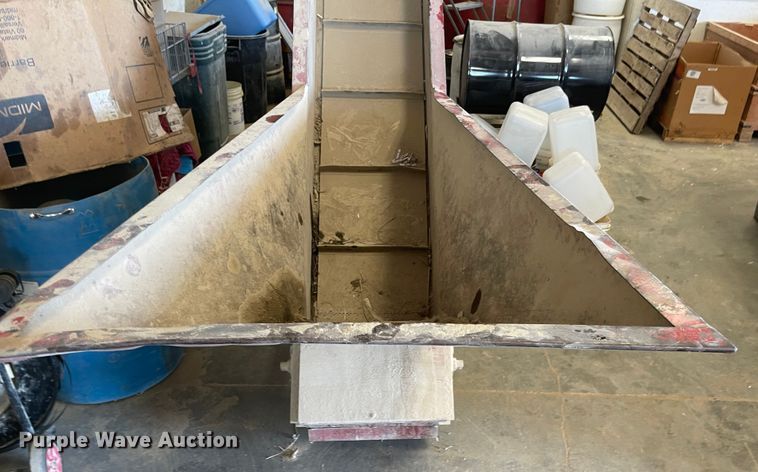 image for item LF9261 C.S. Bell HMG-16P  glass crusher