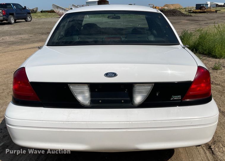 image for item LF9264 2010 Ford Crown Victoria Police Interceptor