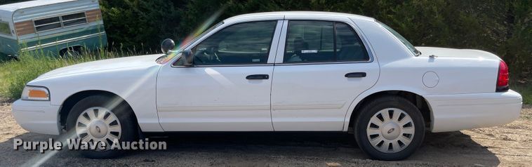 image for item LF9264 2010 Ford Crown Victoria Police Interceptor