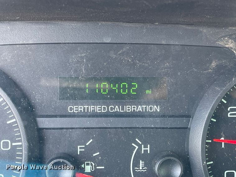 image for item LF9264 2010 Ford Crown Victoria Police Interceptor