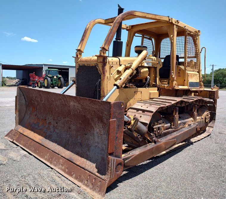 image for item LK9019 1984 Caterpillar D6D  dozer