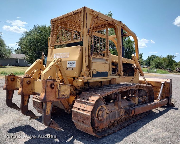 image for item LK9019 1984 Caterpillar D6D  dozer