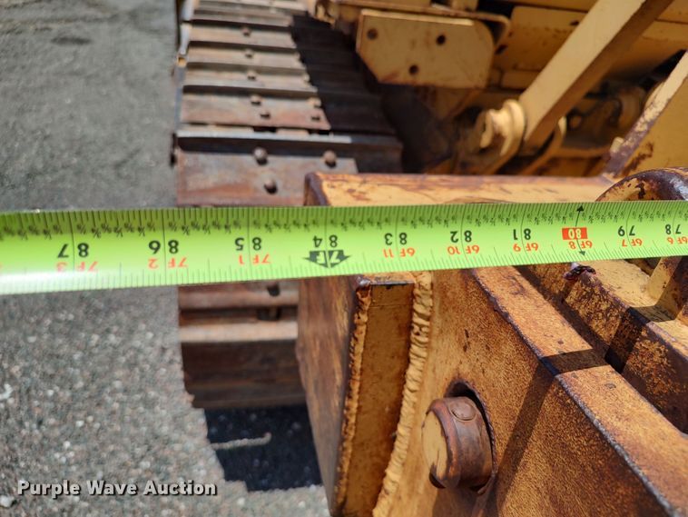 image for item LK9019 1984 Caterpillar D6D  dozer