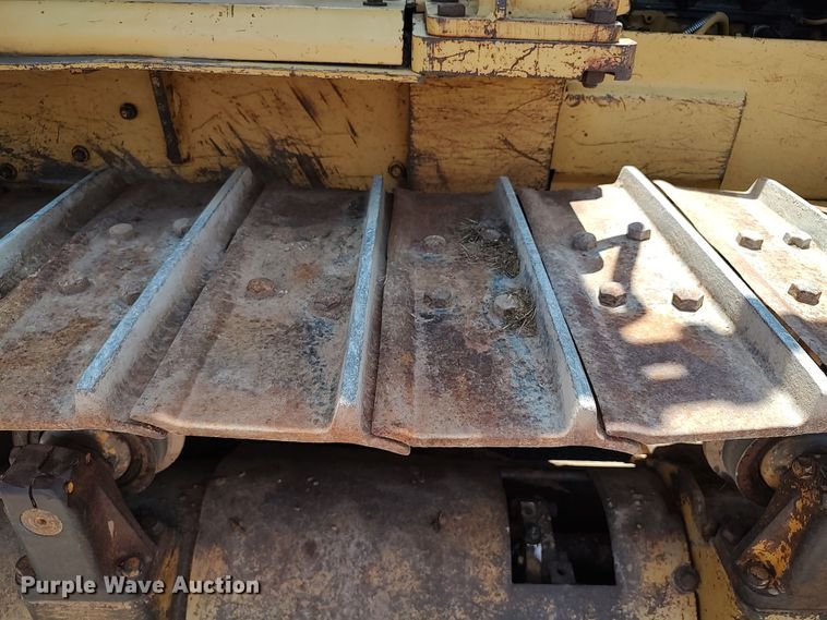 image for item LK9019 1984 Caterpillar D6D  dozer