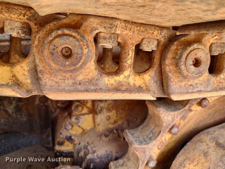 image for item LK9019 1984 Caterpillar D6D  dozer