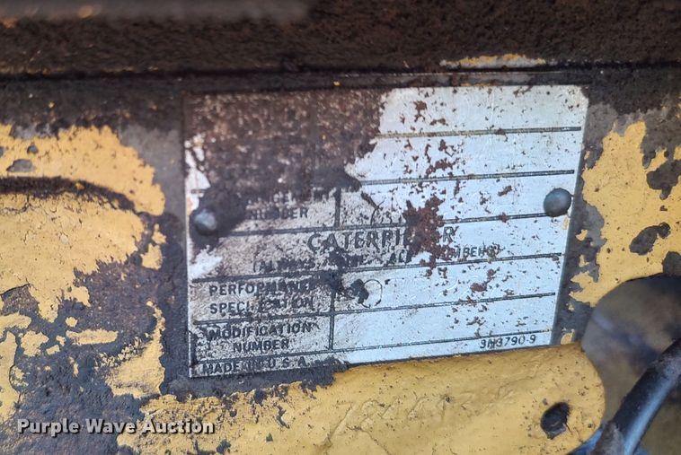 image for item LK9019 1984 Caterpillar D6D  dozer