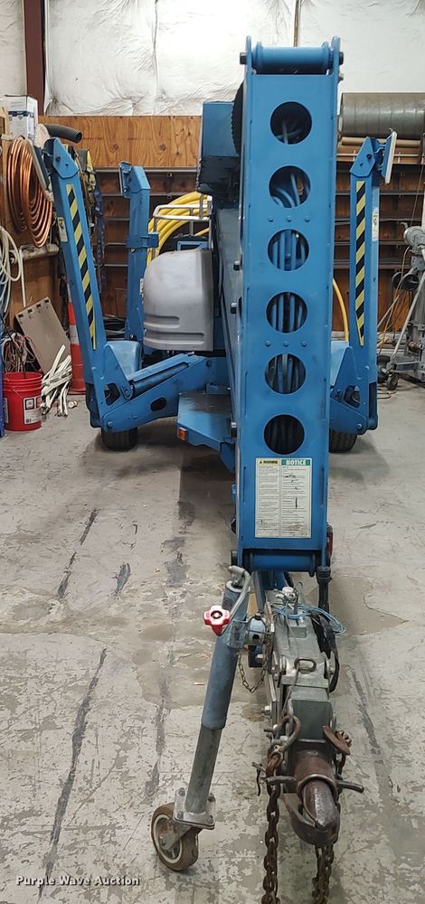 image for item LK9036 2002 Genie TMZ50  boom lift