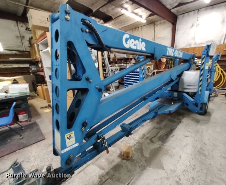 image for item LK9036 2002 Genie TMZ50  boom lift