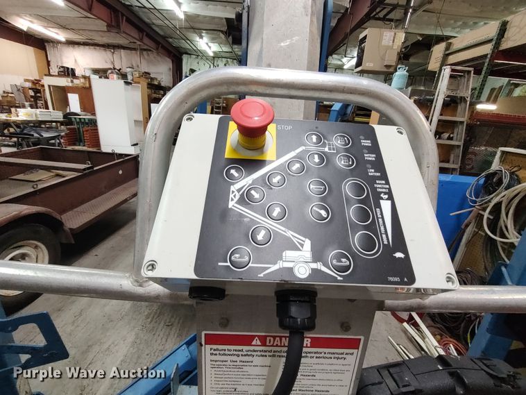 image for item LK9036 2002 Genie TMZ50  boom lift