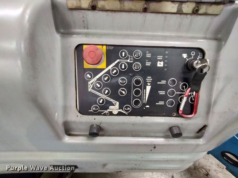 image for item LK9036 2002 Genie TMZ50  boom lift