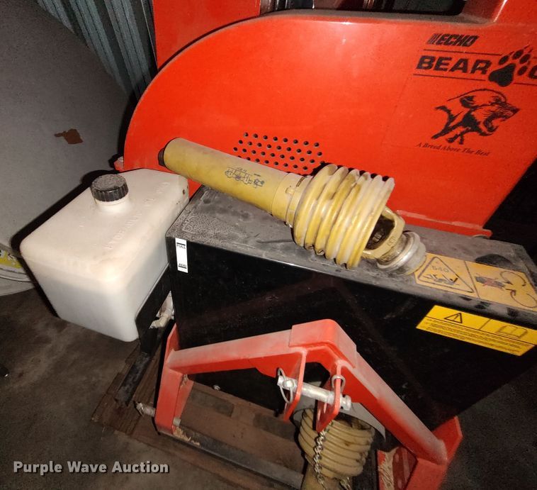 image for item LK9037 Echo Bearcat 72854  wood chipper