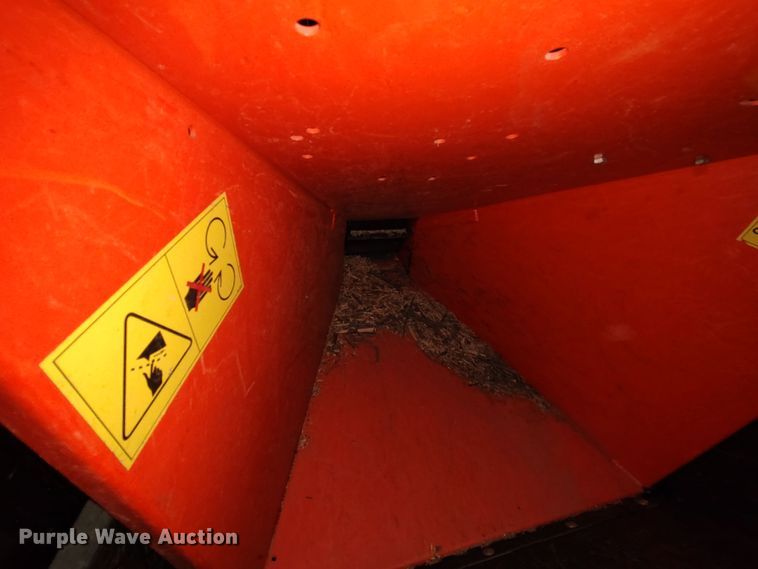 image for item LK9037 Echo Bearcat 72854  wood chipper