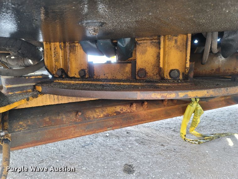 image for item LM9583 2006 International 7400  dump truck