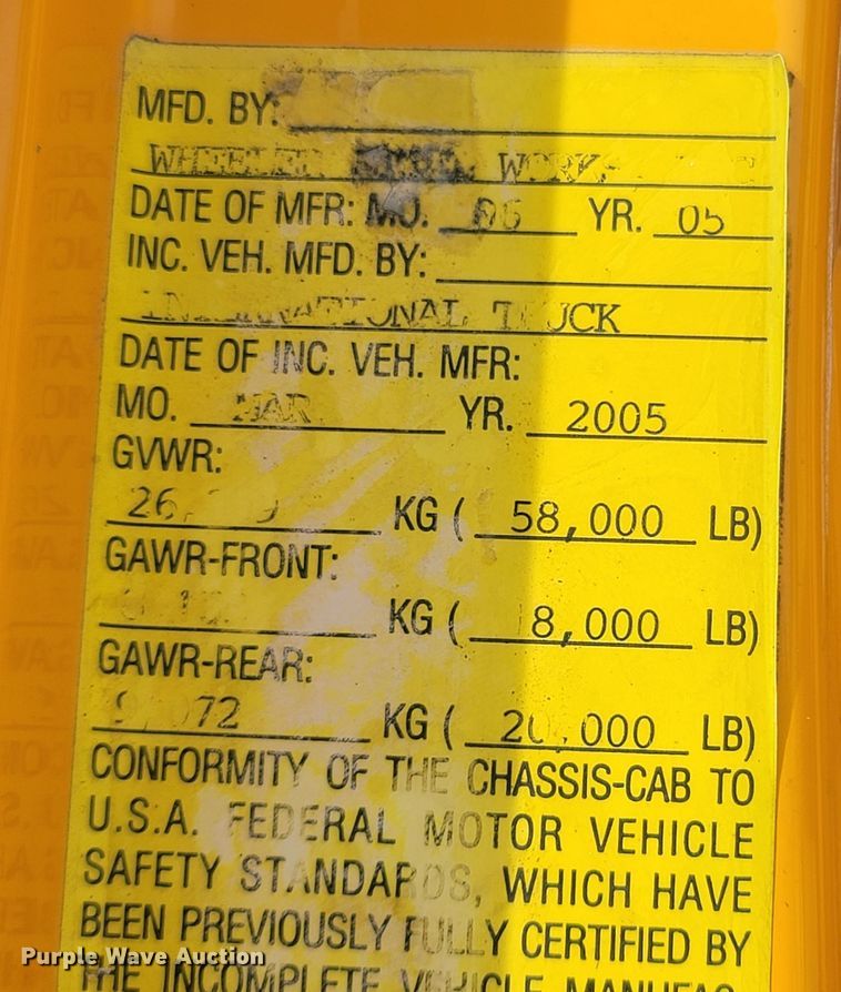 image for item LM9583 2006 International 7400  dump truck