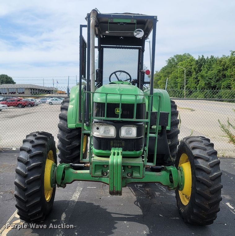 image for item LM9587 2006 John Deere 6415 MFWD tractor