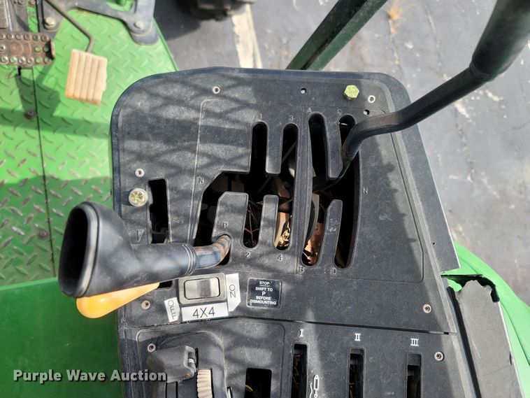 image for item LM9587 2006 John Deere 6415 MFWD tractor