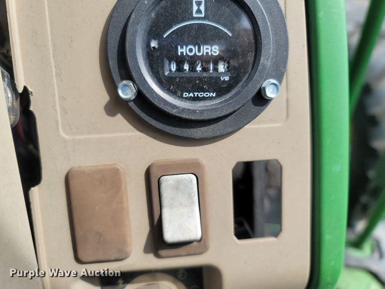 image for item LM9587 2006 John Deere 6415 MFWD tractor