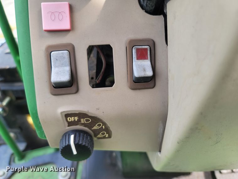 image for item LM9587 2006 John Deere 6415 MFWD tractor