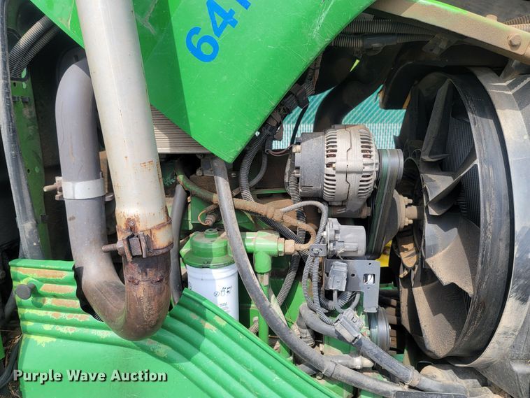 image for item LM9587 2006 John Deere 6415 MFWD tractor