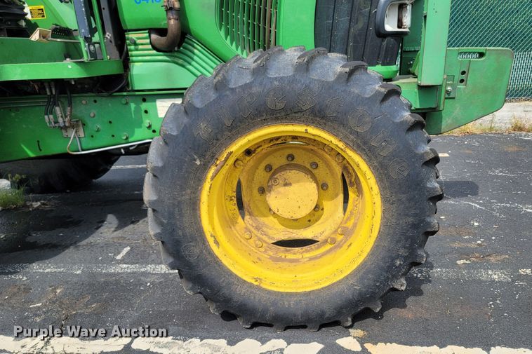 image for item LM9587 2006 John Deere 6415 MFWD tractor
