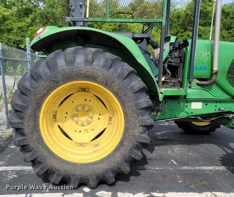 image for item LM9587 2006 John Deere 6415 MFWD tractor