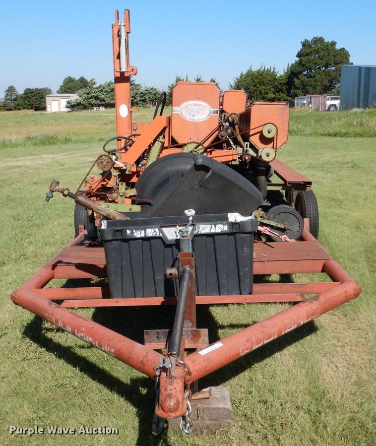 image for item LP9385 Tye 104-4528  no-till grain drill