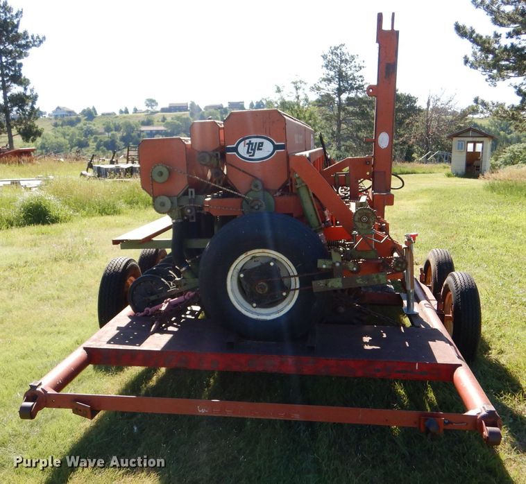 image for item LP9385 Tye 104-4528  no-till grain drill