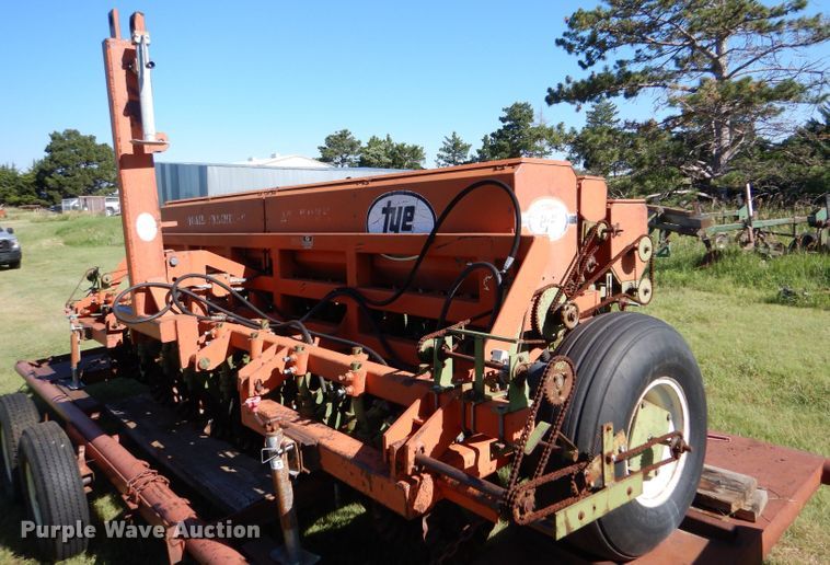 image for item LP9385 Tye 104-4528  no-till grain drill
