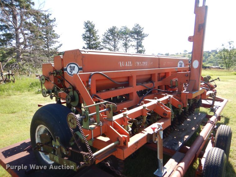 image for item LP9385 Tye 104-4528  no-till grain drill
