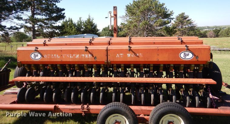 image for item LP9385 Tye 104-4528  no-till grain drill