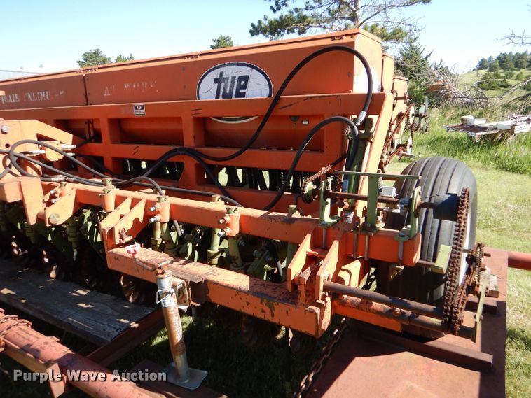 image for item LP9385 Tye 104-4528  no-till grain drill